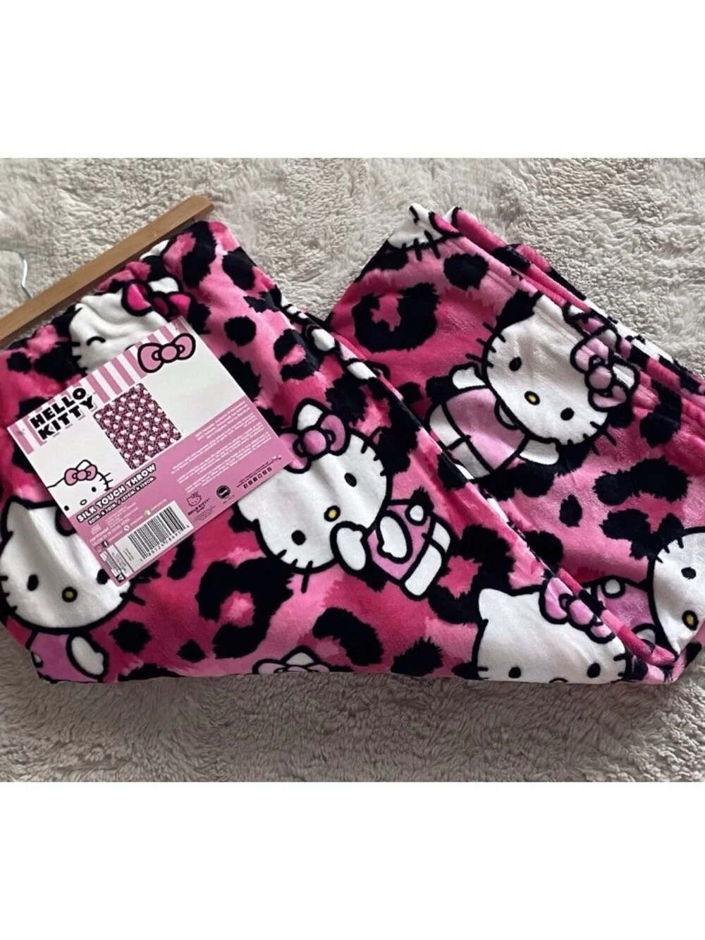 Hello Kitty Pink Leopard Cheetah Print Soft Throw Blanket 50in x 70in Viral NEW
